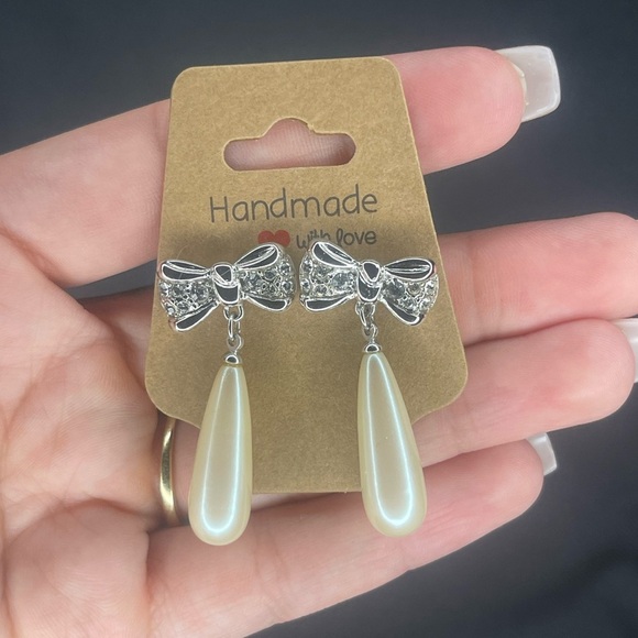 Jewelry - Handmade Silver and Cream Bow Earrings